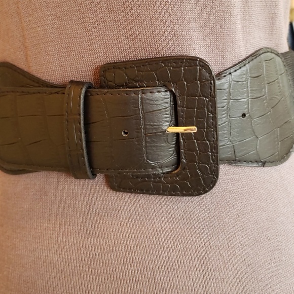 NWT Grey Dress with belt. - Picture 4 of 5